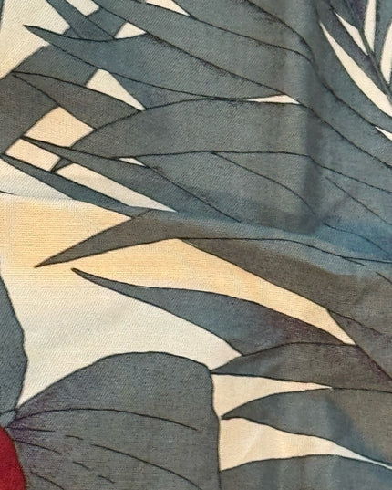 Stunnimg JIM THOMPSON Floral Silk Scarf with Multicolor Design