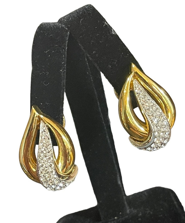 - Fine Oscar De La Renta Gold plate rhinestone tear drop pierced earrings