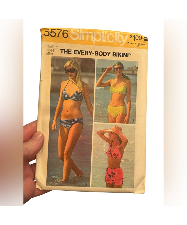 Simplicity #5576 Vintage Women's UNCUT BIKINI Sewing Pattern 5576 C1973