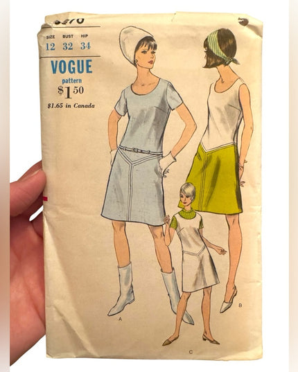 Vogue #6570 Vintage Sewing Pattern Women's Dress jumper bloue UNCUT SZ 12 C1960s