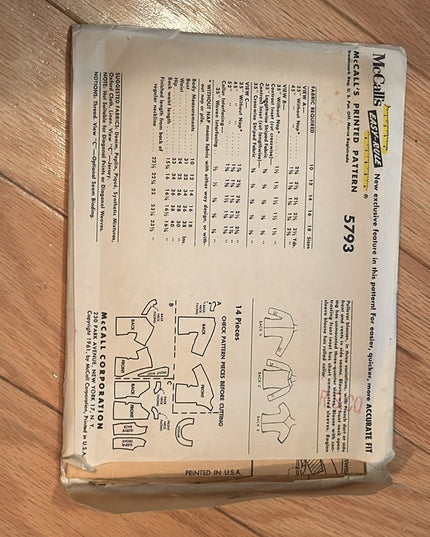Vintage McCall's Sewing Pattern #5793 EASY Sew Blouse C1961 SZ16 B36 UNCUT