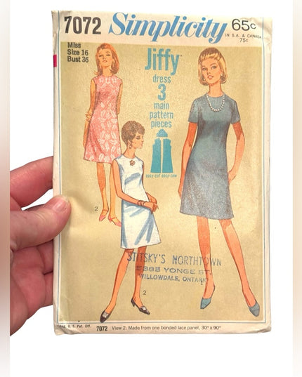 Simplicity #7072 Vintage C1960s Women's Jiffy Dress Pattern SZ16 B36