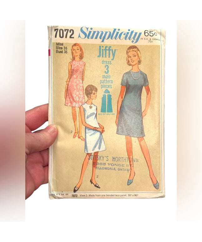 Simplicity #7072 Vintage C1960s Women's Jiffy Dress Pattern SZ16 B36