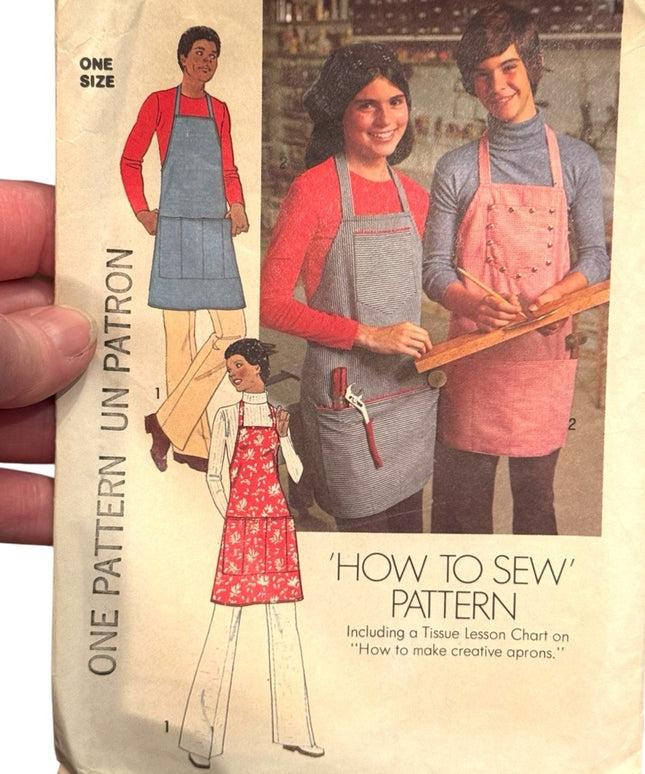 Simplicity #7254 Apron Sewing Pattern HOW TO SEW Vintage Designs UNCUT