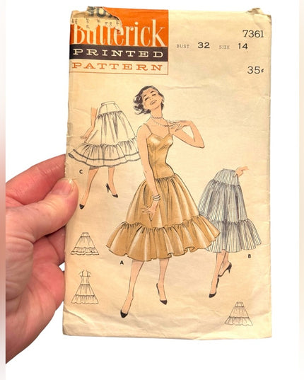 Butterick Vintage #7361 C1950s Ruffled Slip & Petticoats Pattern Sewing B32