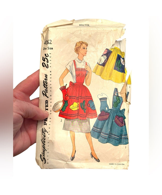 Vintage Simplicity #4062 Apron Sewing Pattern C1950s