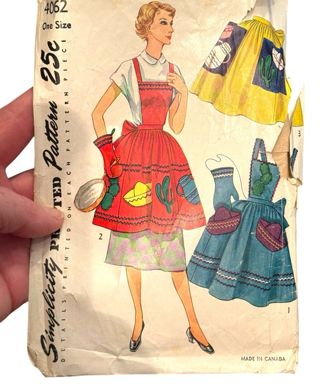 Vintage Simplicity #4062 Apron Sewing Pattern C1950s