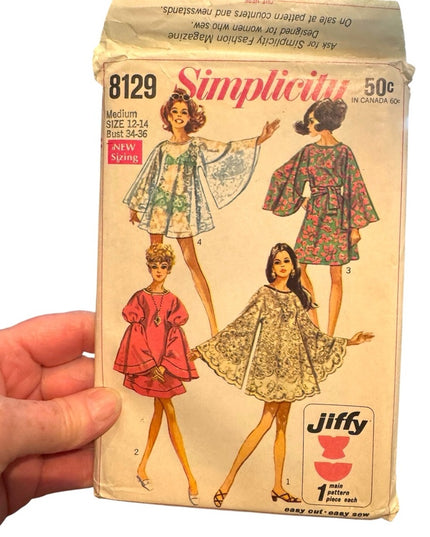 Simplicity C1968 Vintage Sewing Pattern Retro Dresses JIFFY UNCUT