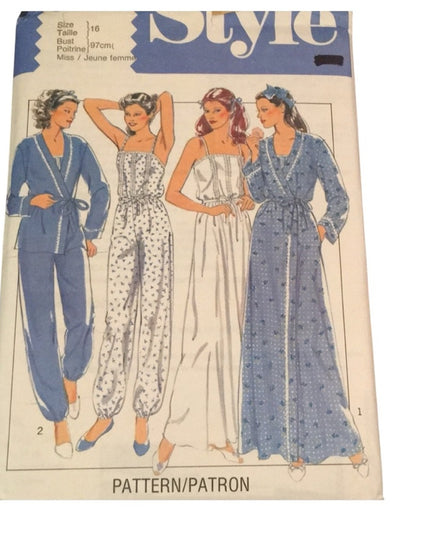 VTG Style Robe PJ Sewing pattern UNCUT