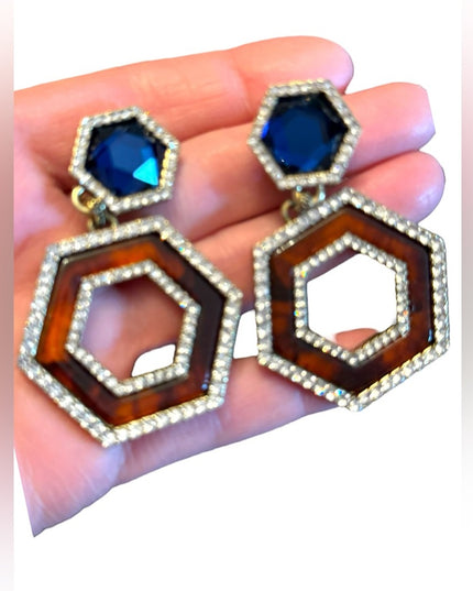 Lovely Heidi Daus substantial rhinestone dangle earrings with blue and b…