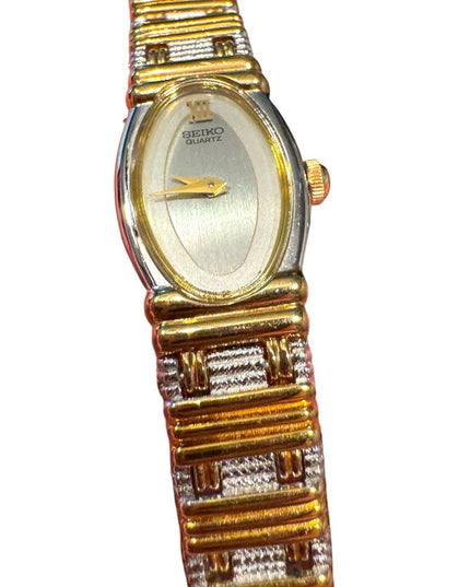 Vintage Seiko Two-Tone Gokd & Silver  Women's Timepiece watch Like New 6”
