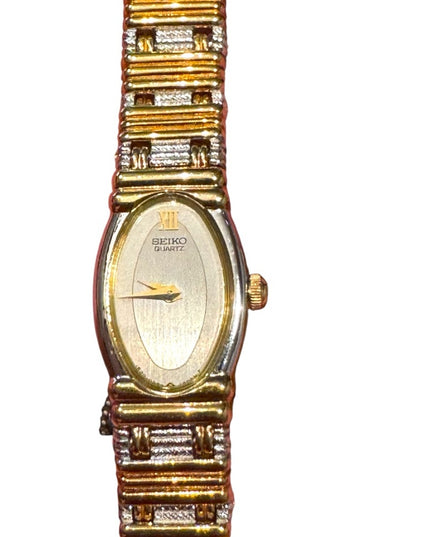 Vintage Seiko Two-Tone Gokd & Silver  Women's Timepiece watch Like New 6”
