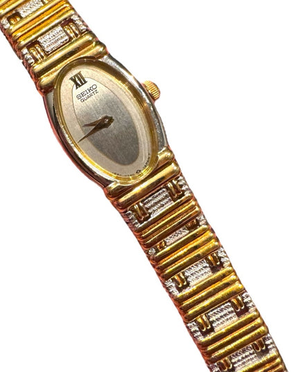 Vintage Seiko Two-Tone Gokd & Silver  Women's Timepiece watch Like New 6”