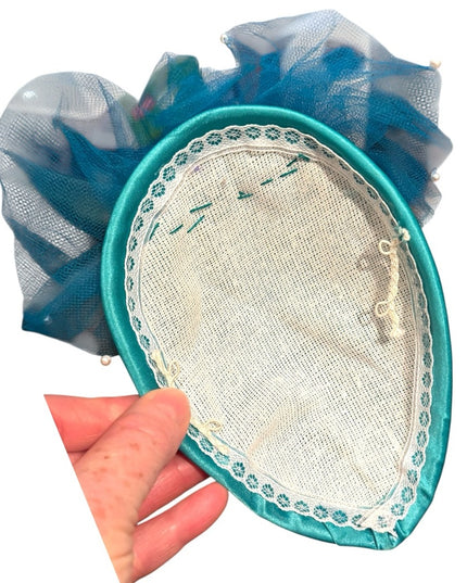 Elegant Vintage HAIR Teal Fascinator with Tulle Accents & pearls