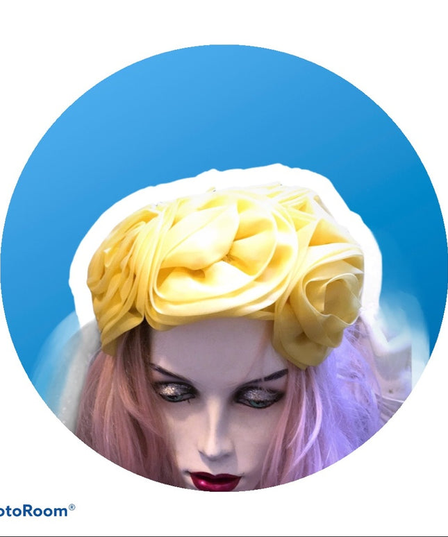 Vintage Canadian Made Yellow flower hat facinator So pretty’ spring Events