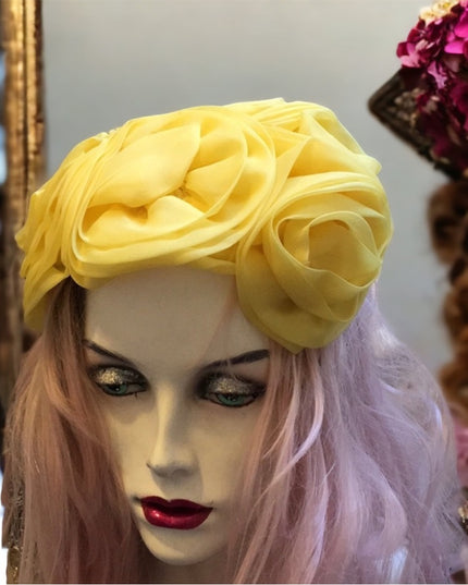 Vintage Canadian Made Yellow flower hat facinator So pretty’ spring Events