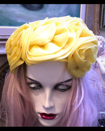 Vintage Canadian Made Yellow flower hat facinator So pretty’ spring Events