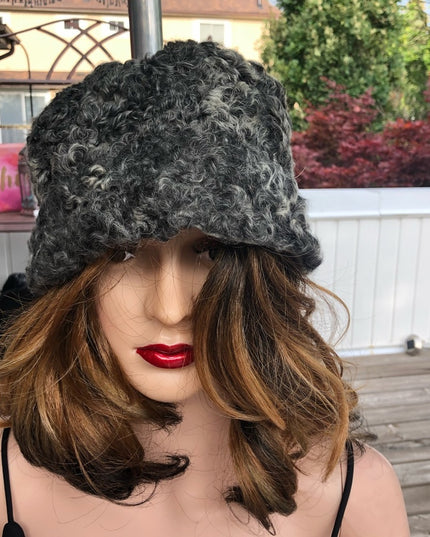 VinTage silver Persian curly lamb fur hat medium Stunning