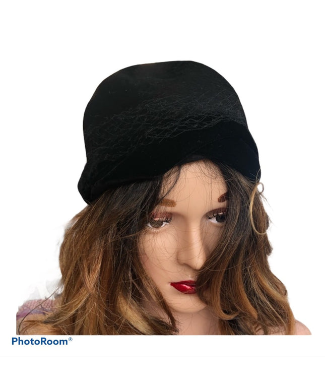 Vintage 1940s black Fancy felt hat sz med