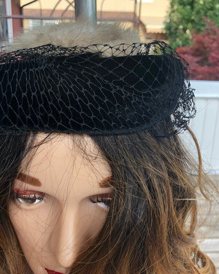 Vintage  Mid Century Stunning 1950s Mink velvet facinator hat