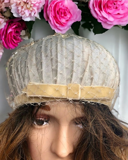 Vintage Mid Century 1960s Fancy hat sz small