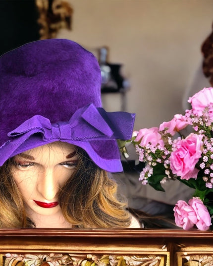 Vintage 1960s purple felt cloche hat small hippie boho