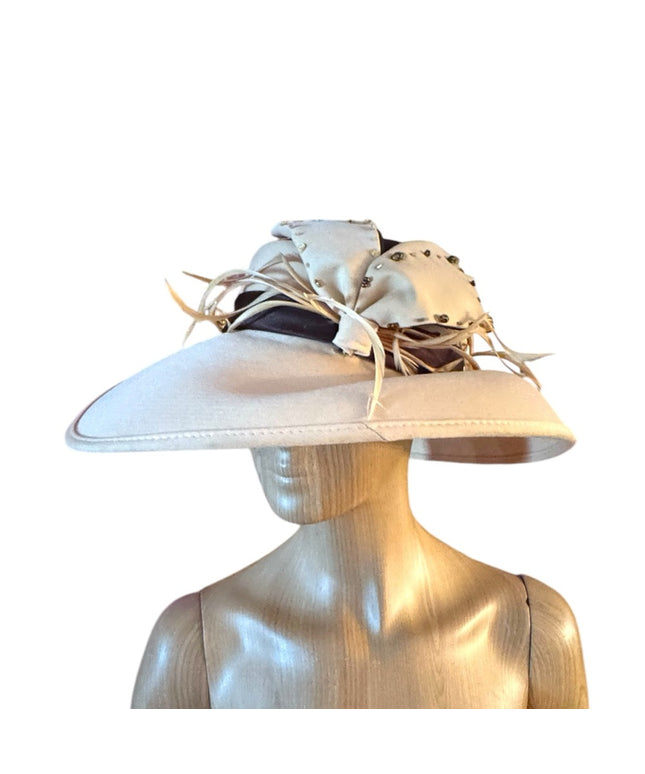 Elegant Vintage 1950s  Wide Brim Fancy Cream Women's Hat