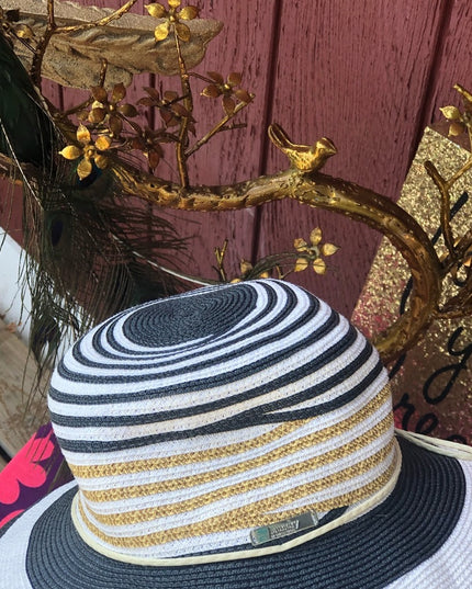 Laundry Shelli Segal Beach hat Beautiful sun blue white stripes