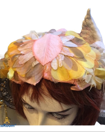 Vintage yellow flower facinator hat Beauty 1950s