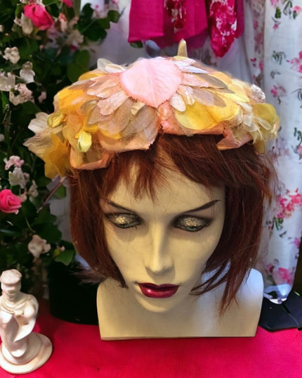 Vintage yellow flower facinator hat Beauty 1950s