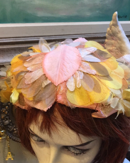 Vintage yellow flower facinator hat Beauty 1950s