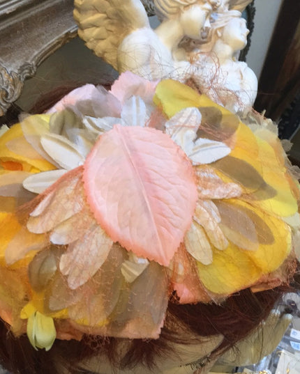 Vintage yellow flower facinator hat Beauty 1950s