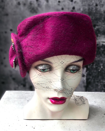 - Vintage 1960s felt purple cosmo hat beautiful