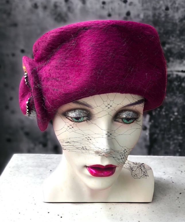 - Vintage 1960s felt purple cosmo hat beautiful