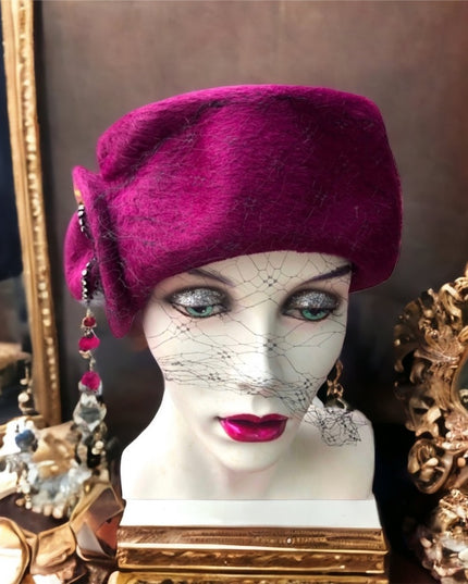 - Vintage 1960s felt purple cosmo hat beautiful