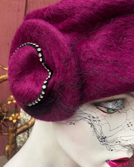 - Vintage 1960s felt purple cosmo hat beautiful