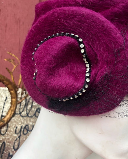 - Vintage 1960s felt purple cosmo hat beautiful