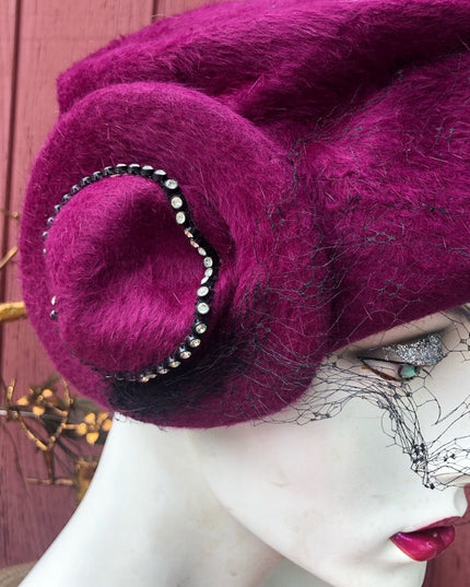 - Vintage 1960s felt purple cosmo hat beautiful
