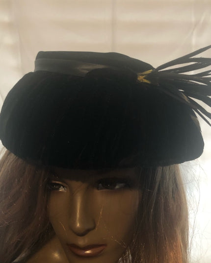 Vintage Black velvety hat w/ feather Paris Fashion