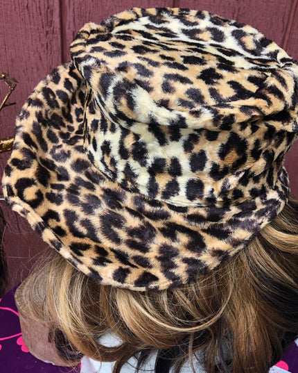 Vintage 1960s Faux  leopard fur cloche hat