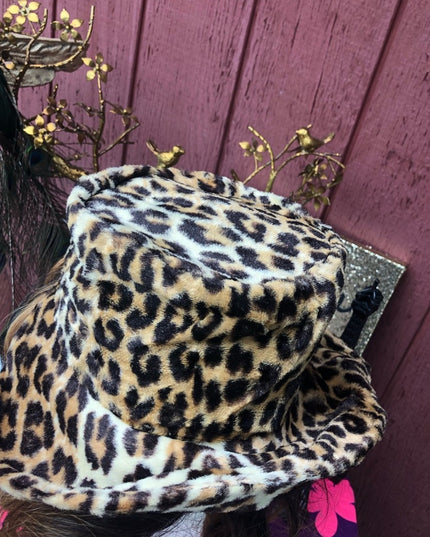 Vintage 1960s Faux  leopard fur cloche hat