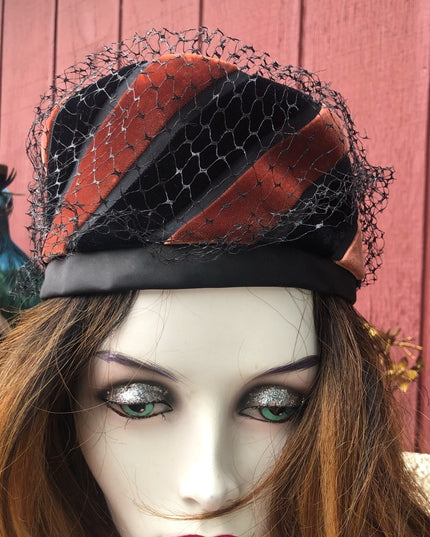 Vintage 1960s Pill box style hat Velvet Black orange