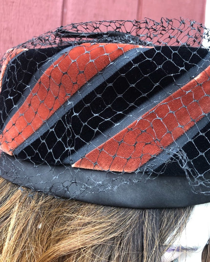 Vintage 1960s Pill box style hat Velvet Black orange
