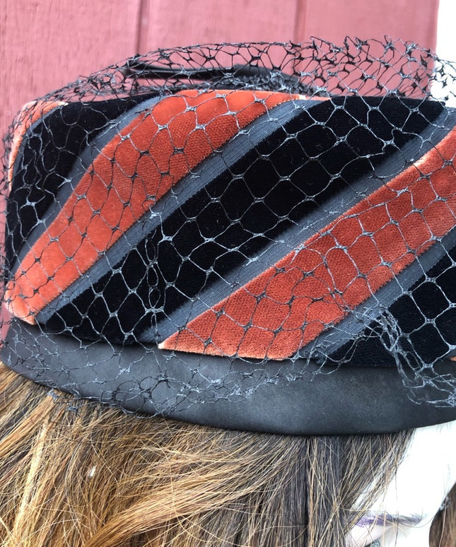 Vintage 1960s Pill box style hat Velvet Black orange