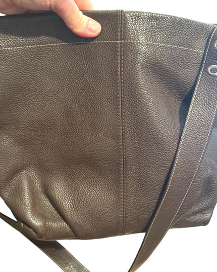 Elegant COACH  Brown Pebbled Leather Shoulder Bag Duffel Purse F15064