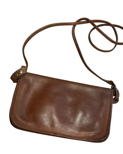 Elegant Vintage 1940s  Brown Leather Distressed Shoulder Bag