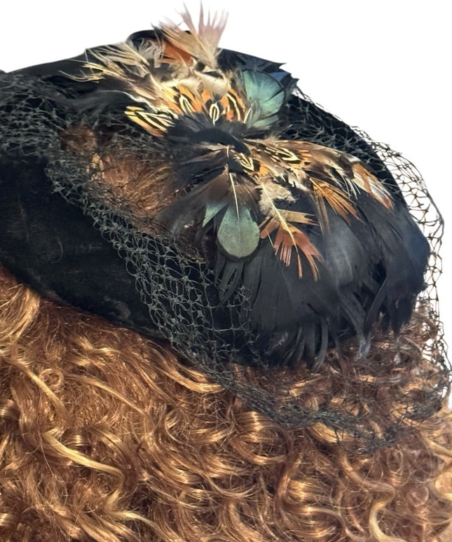 Fascinator Veil Vintage 1950’s Black Velvet Feathers Netting Pillbox Hat Church