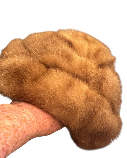 Luxurious Vintage 1960s Blond Mink Tan Fur Hat Women Simpsons