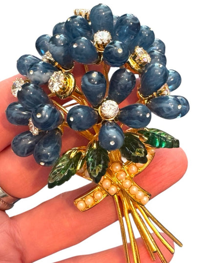 Elegant RARE Vintage Joan Rivers Blue Bells Flower Brooch New with Box