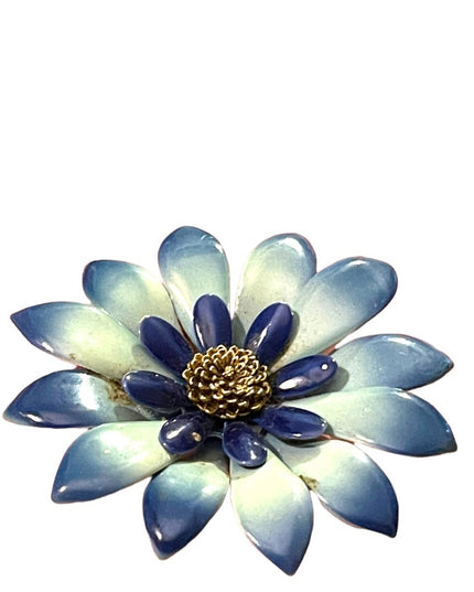 Vintage 1960s Blue daisey flower metal brooch enameled